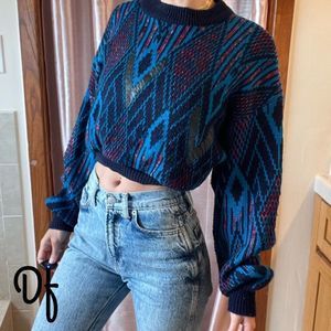 Knitted Crop Top Sweater S-M